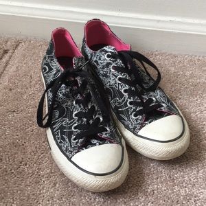 Black and white printed Converse